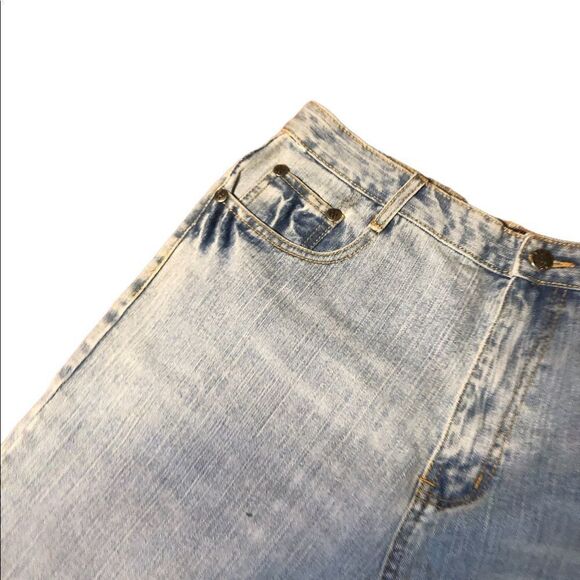 Reflex Embroidered Jean Shorts Size 34 - Picture 6 of 8